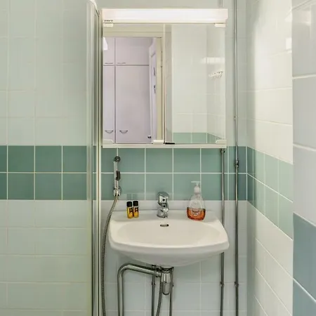 Apartment Kotimaailma - Abrahaminkatu 13